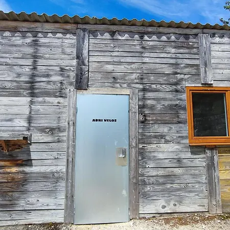 Logis Grand Pelisson 3*