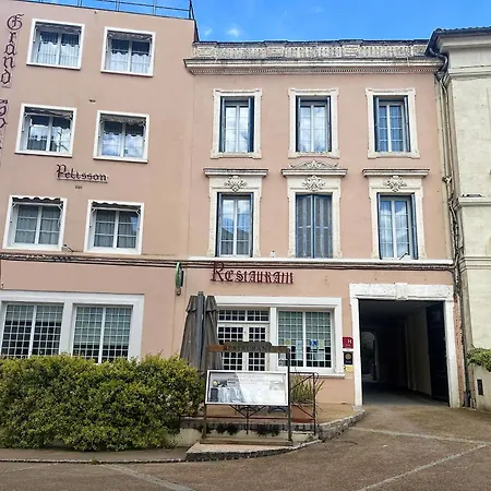 Logis Grand Pelisson Hotel 3*