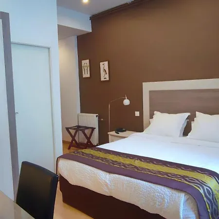 Logis Grand Pelisson Otel 3*