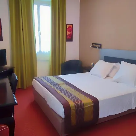 Logis Grand Pelisson 3*