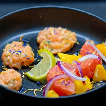 ホテル Logis Grand Pelisson