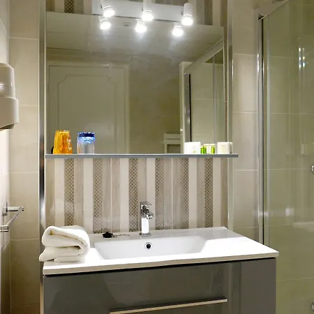 Hotel Logis Grand Pelisson