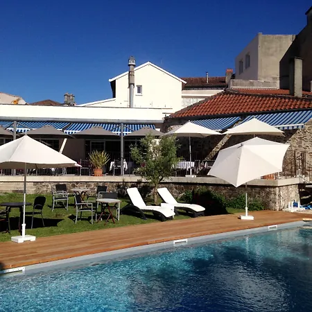 Logis Grand Pelisson 3*