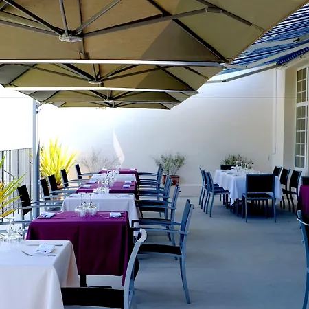 Logis Grand Pelisson Hotel