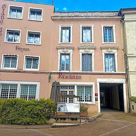 Logis Grand Pelisson 3*