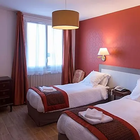Logis Grand Pelisson 3*