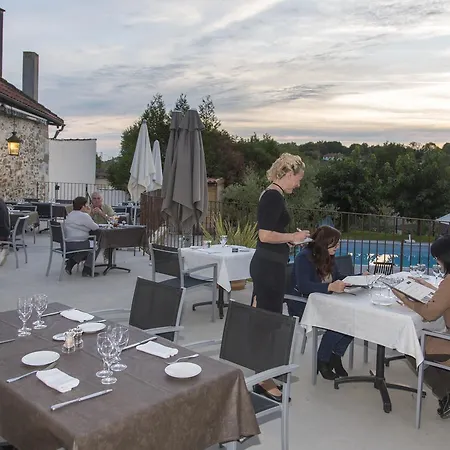 Hotel Logis Grand Pelisson