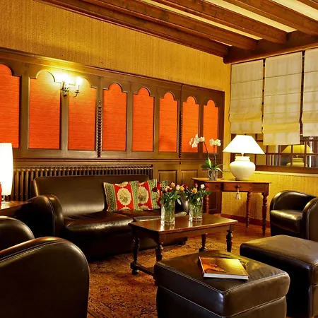 Logis Grand Pelisson Hotel 3*