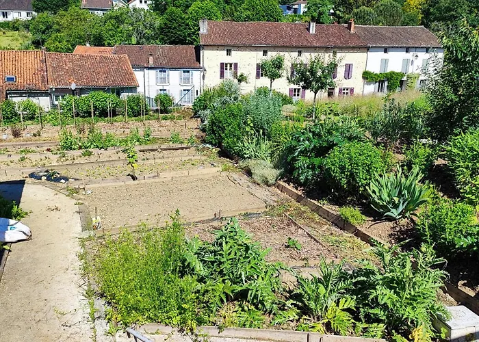 Logis Grand Hotel Pelisson 3* Nontron