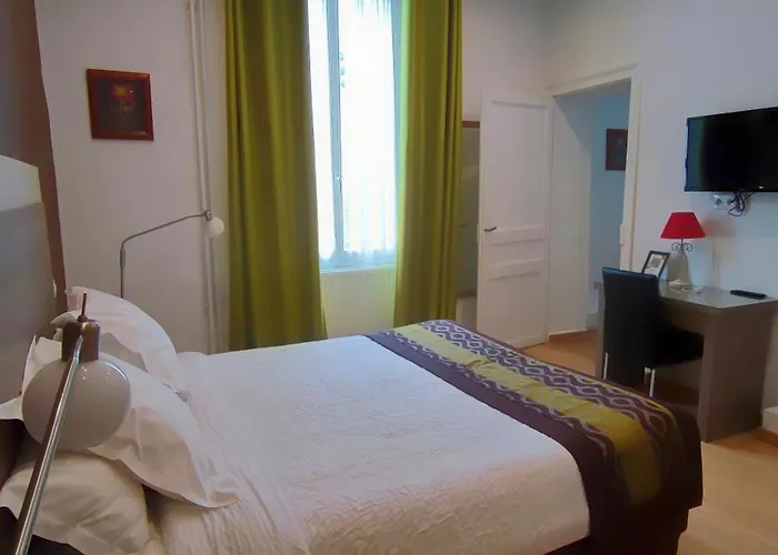 Logis Grand Hotel Pelisson