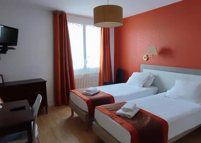 Hotel Logis Grand Hotel Pelisson 3*