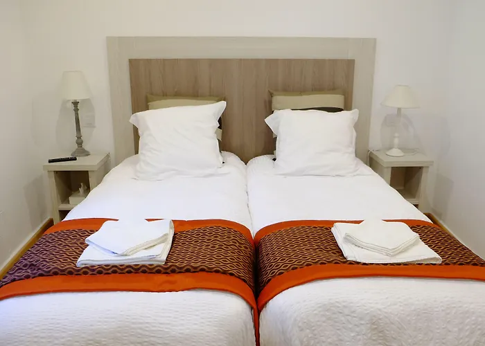 Logis Grand Hotel Pelisson Hotel