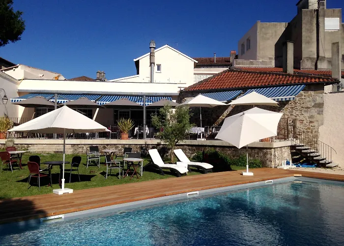 Logis Grand Pelisson 3*