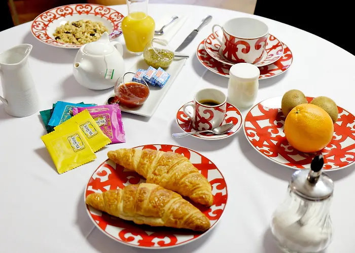 Logis Grand Hotel Pelisson Hotel 3*