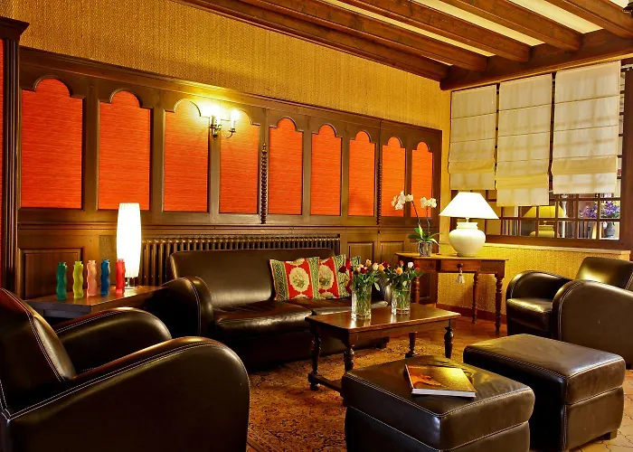 Logis Grand Hotel Pelisson Hotel