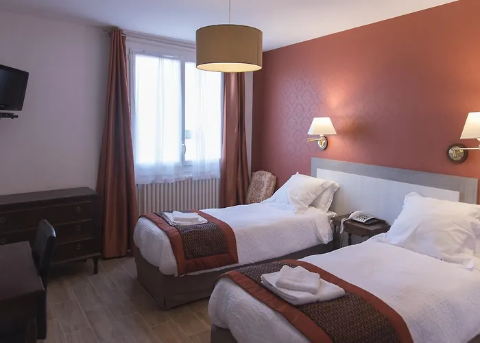 Hotel Logis Grand Pelisson